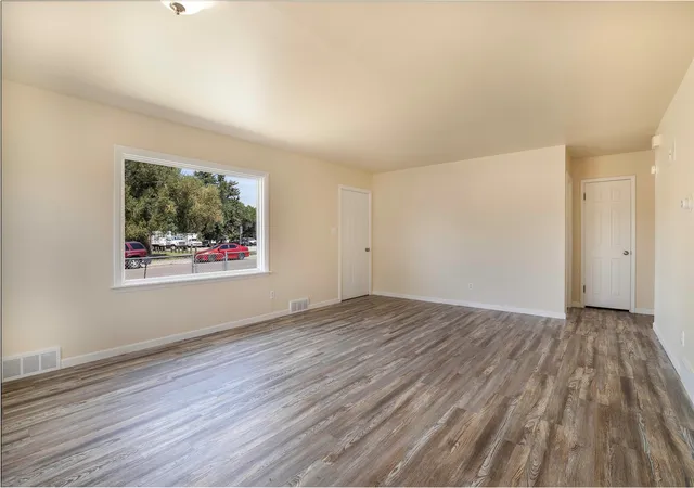Photo 3 of Single family home for sale at 616 3rd Avenue NW, Great Falls, MT 59404 | MLS# 30076377 | Listing updated on 2026-09-01