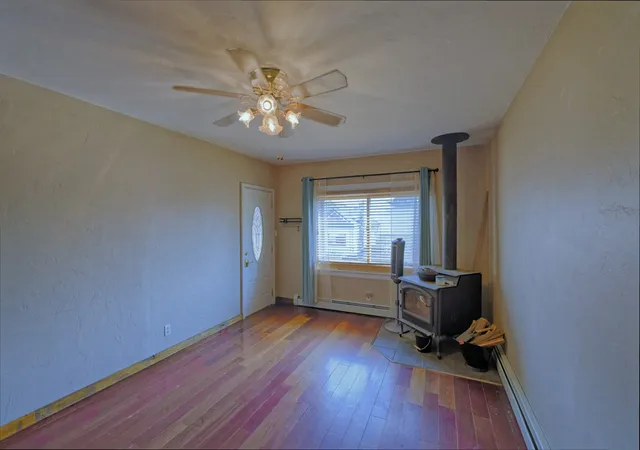 Photo 4 of Single family home for sale at 935 Hornet St, Butte, MT 59701 | MLS# 30076504 | Listing updated on 2026-09-01