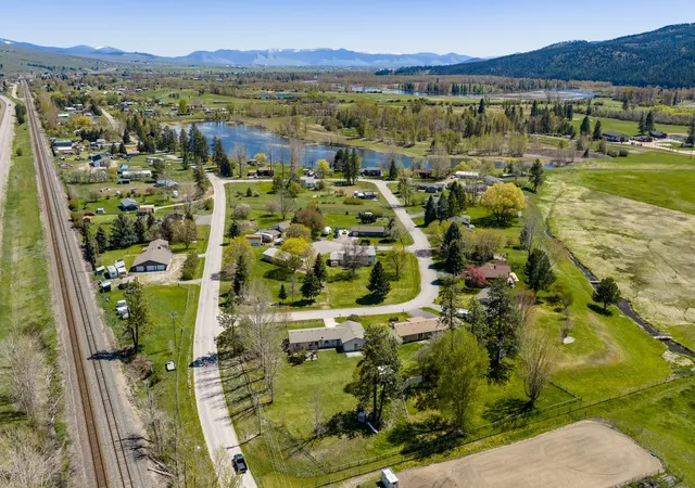 Photo 2 of Single family home for sale at 19507 Bryce Putnam Dr, Frenchtown, MT 59834 | MLS# 30076730 | Listing updated on 2026-10-10