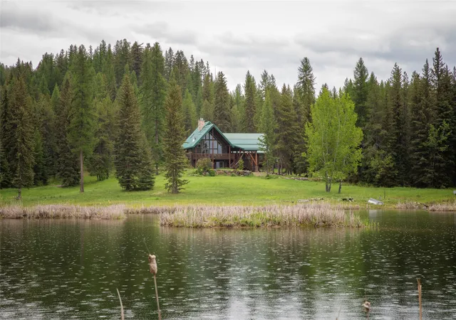 Photo 4 of Single family home for sale at 463 Tamarack Crk Rd, Whitefish, MT 59937 | MLS# 30076920 | Listing updated on 2026-09-01