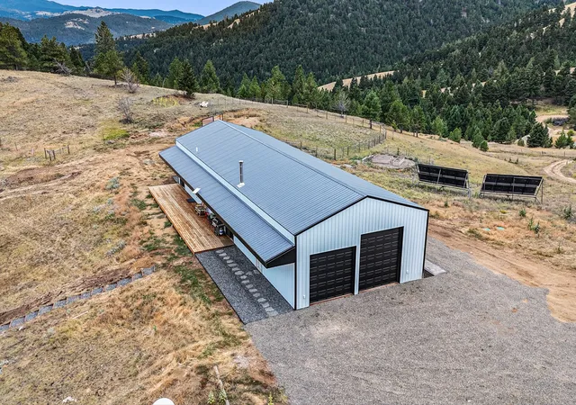 Photo 3 of Single family home for sale at 3 White Star Ln, Clancy, MT 59634 | MLS# 30076762 | Listing updated on 2026-08-29