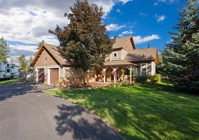 Photo 2 of Single family home for sale at 1086 Cowboy Wy, Columbia Falls, MT 59912 | MLS# 30076911 | Listing updated on 2026-10-12