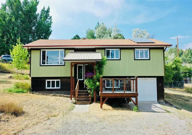 Photo 2 of Single family home for sale at 205 E Montana St, Livingston, MT 59047 | MLS# 30077222 | Listing updated on 2026-08-29