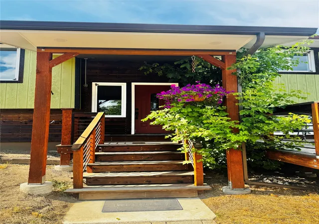 Photo 3 of Single family home for sale at 205 E Montana St, Livingston, MT 59047 | MLS# 30077222 | Listing updated on 2026-08-29