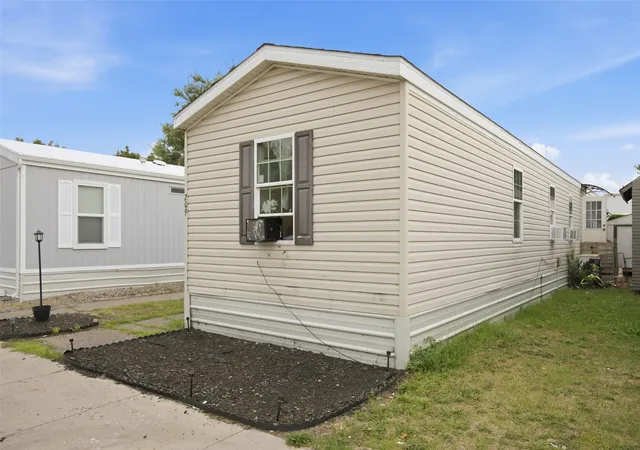 Photo 2 of Single family home for sale at 209 N Travois, Missoula, MT 59808 | MLS# 30077228 | Listing updated on 2026-09-01