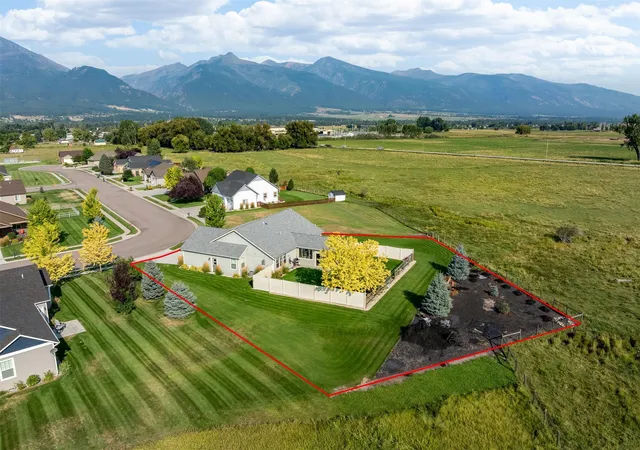 Photo 3 of Single family home for sale at 278 Birch Ln, Stevensville, MT 59870 | MLS# 30077239 | Listing updated on 2026-08-29