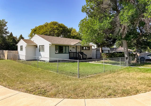 Photo 2 of Single family home for sale at 2026 6th Ave S, Great Falls, MT 59405 | MLS# 30077261 | Listing updated on 2026-08-29