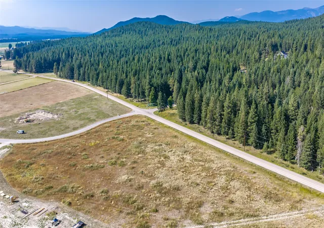 Photo 4 of Land for sale at 35 Stampede Dr, Whitefish, MT 59937 | MLS# 30077180 | Listing updated on 2026-08-27