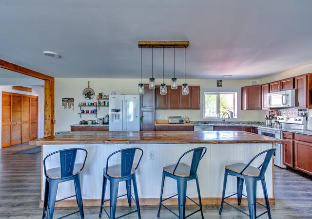 Photo 2 of Single family home for sale at 5 Sunny Slope St, Whitehall, MT 59759 | MLS# 30077403 | Listing updated on 2026-08-27