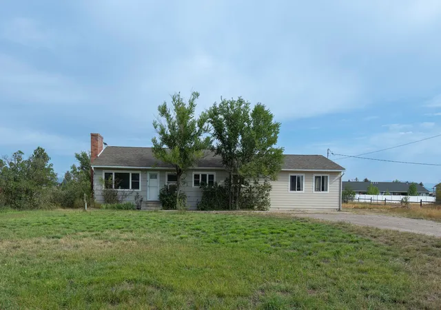Photo 2 of Single family home for sale at 1240 Mill Rd, Helena, MT 59602 | MLS# 30077481 | Listing updated on 2026-08-27