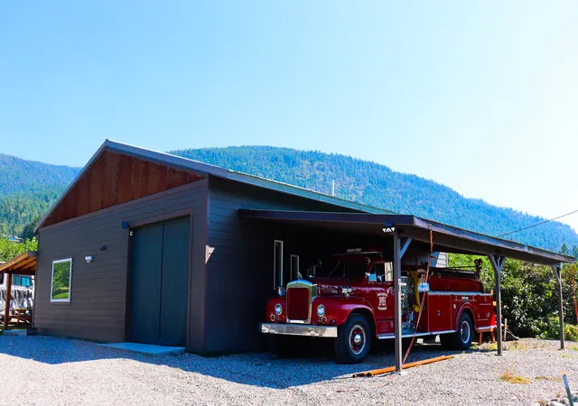 Photo 2 of Single family home for sale at 23726 Mt Hwy 35, Bigfork, MT 59911 | MLS# 30077320 | Listing updated on 2026-08-27