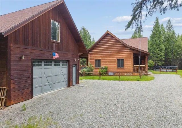 Photo 2 of Single family home for sale at 302 Aspen Glen Rd, Eureka, MT 59917 | MLS# 30072786 | Listing updated on 2026-08-28
