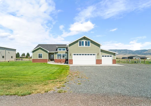 Photo 1 of Single family home for sale at 32 S Centurion Wy, Whitehall, MT 59759 | MLS# 30076713 | Listing updated on 2026-08-28