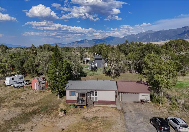 Photo 4 of Manufactured home for sale at 55 Tobacco Root Road, Silver Star, MT 59751 | MLS# 30077618 | Listing updated on 2026-09-01