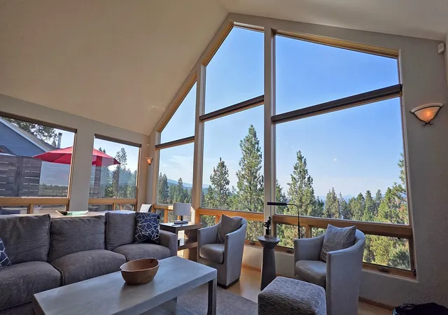 Photo 2 of Single family home for sale at 154 S Crestview Ter, Bigfork, MT 59911 | MLS# 30076710 | Listing updated on 2026-09-01