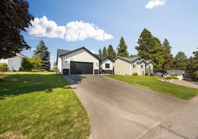 Photo 4 of Single family home for sale at 221 Stage Ridge Rd, Bigfork, MT 59911 | MLS# 30077460 | Listing updated on 2026-09-01