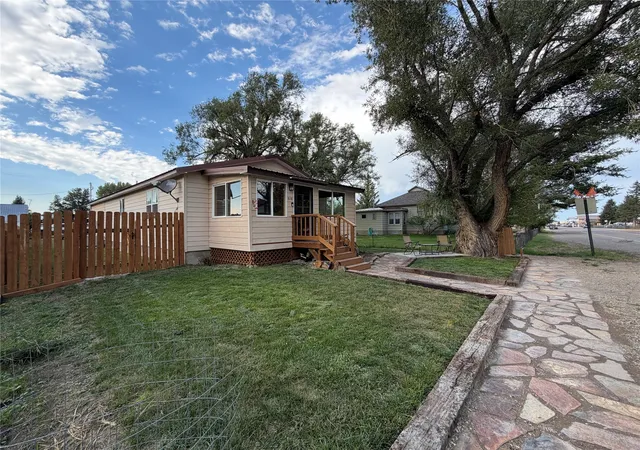 Photo 3 of Single family home for sale at 310 Main St, Augusta, MT 59410 | MLS# 30077637 | Listing updated on 2026-09-01