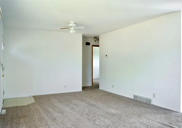 Photo 4 of Single family home for sale at 201 5th Avenue NE, Cut Bank, MT 59427 | MLS# 30077709 | Listing updated on 2026-09-01