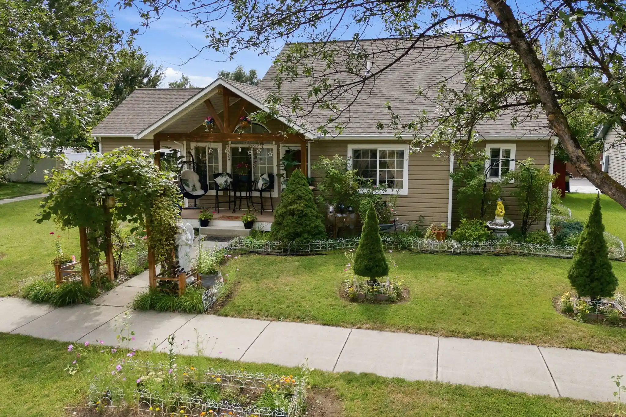 Photo 1 of Single family home for sale at 3905 Concord Dr, Missoula, MT 59808 | MLS# 30077736 | Listing updated on 2026-10-24
