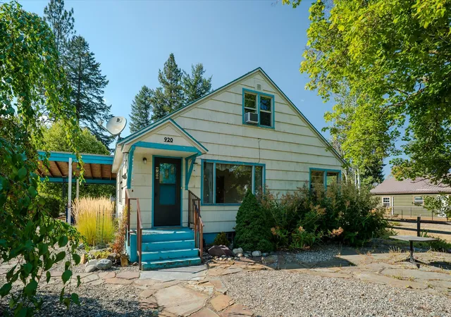 Photo 1 of Single family home for sale at 920 Main Ave, Libby, MT 59923 | MLS# 30076305 | Listing updated on 2026-10-08