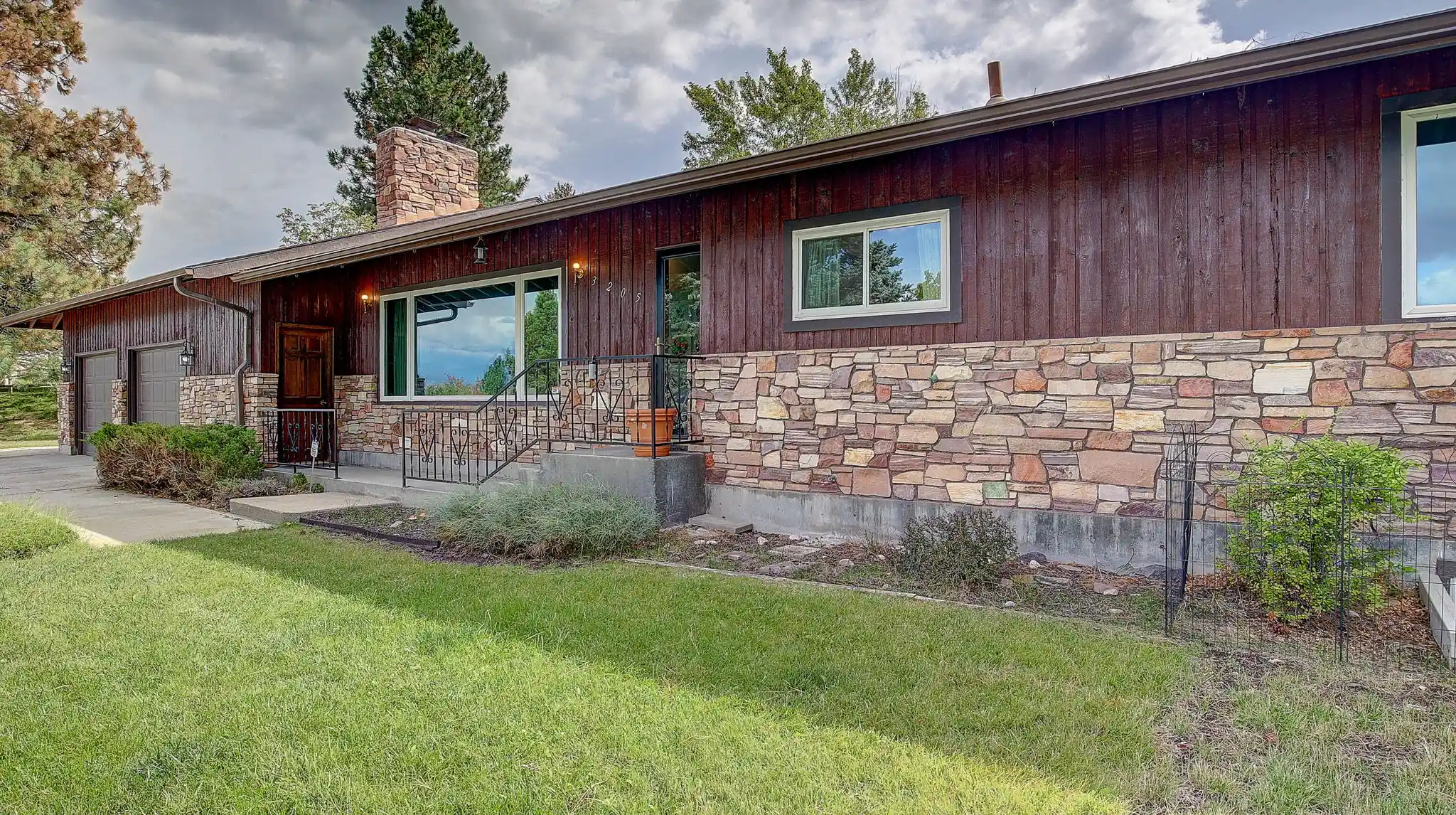 Photo 1 of Single family home for sale at 3205 Paul Ln, Missoula, MT 59803 | MLS# 30078176 | Listing updated on 2026-10-25