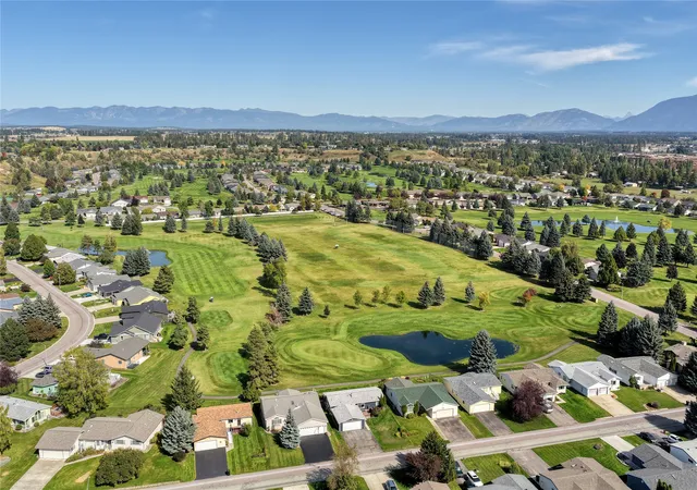 Photo 3 of Single family home for sale at 124 W Nicklaus Ave, Kalispell, MT 59901 | MLS# 30078784 | Listing updated on 2026-10-07