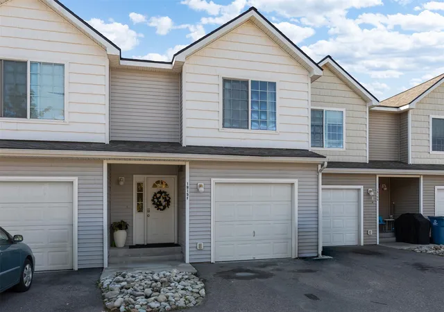 Photo 1 of Condo for sale at 1915 Montana St #F, Missoula, MT 59801 | MLS# 30078779 | Listing updated on 2026-10-10