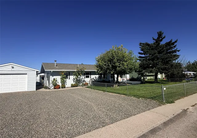 Photo 2 of Single family home for sale at 3710 E Riggs St, East Helena, MT 59635 | MLS# 30078837 | Listing updated on 2026-10-08