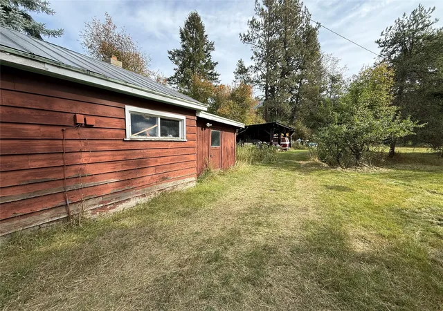 Photo 2 of Single family home for sale at 276 Dolphin Way, Libby, MT 59923 | MLS# 30078874 | Listing updated on 2026-10-11