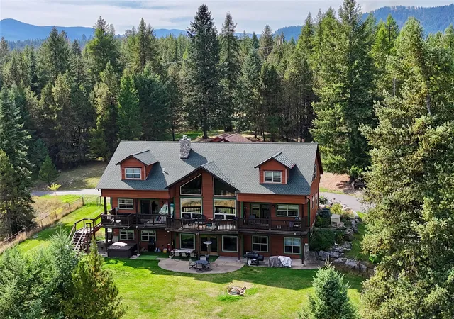 Photo 2 of Single family home for sale at 4176 Mt Hwy 200, Trout Creek, MT 59874 | MLS# 30078573 | Listing updated on 2026-09-24