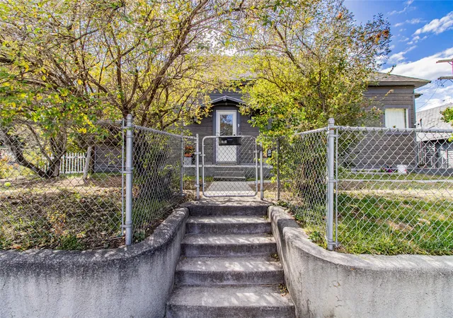 Photo 2 of Single family home for sale at 1926 George St, Butte, MT 59701 | MLS# 30078925 | Listing updated on 2026-10-11