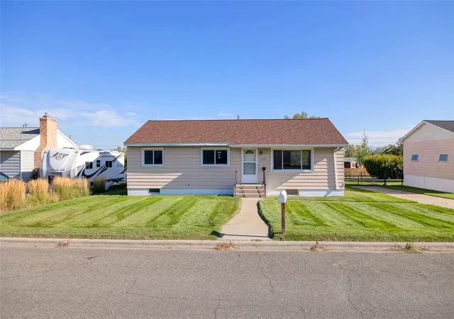Photo 1 of Single family home for sale at 1310 Peosta Ave, Helena, MT 59601 | MLS# 30078944 | Listing updated on 2026-10-02
