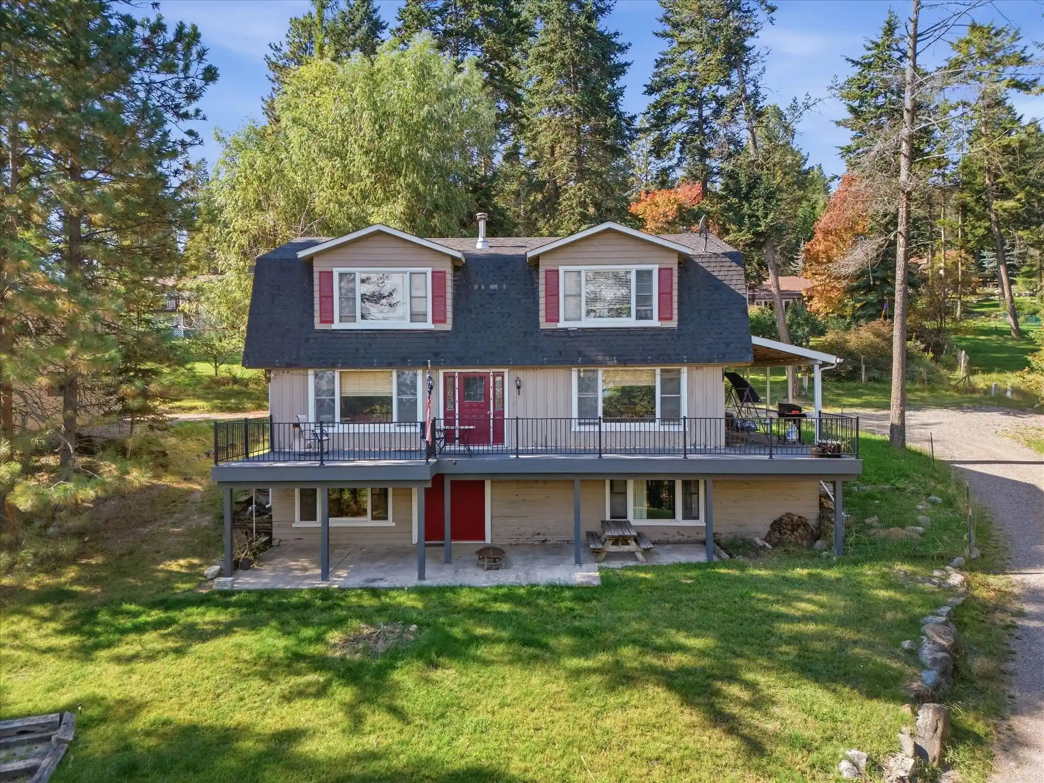 Photo 1 of Single family home for sale at 532 Grayling Rd, Lakeside, MT 59922 | MLS# 30078930 | Listing updated on 2026-10-16