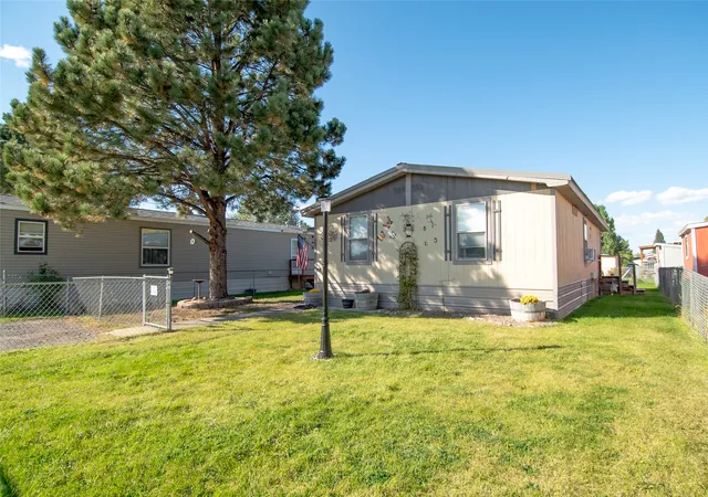 Photo 1 of Single family home for sale at 2874 Sundown Rd, Helena, MT 59602 | MLS# 30078974 | Listing updated on 2026-10-01