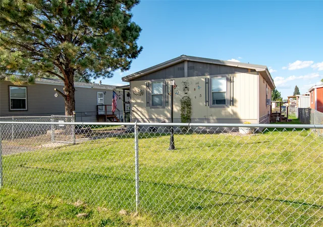 Photo 2 of Single family home for sale at 2874 Sundown Rd, Helena, MT 59602 | MLS# 30078974 | Listing updated on 2026-10-01
