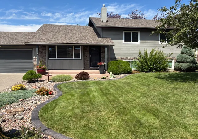 Photo 3 of Single family home for sale at 3911 13th Avenue S, Great Falls, MT 59405 | MLS# 30078875 | Listing updated on 2026-09-25