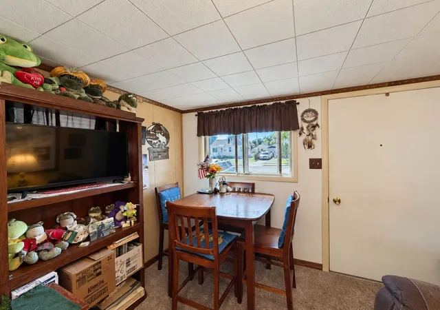 Photo 3 of Single family home for sale at 909 1st Avenue Nw, Great Falls, MT 59404 | MLS# 30078943 | Listing updated on 2026-09-29