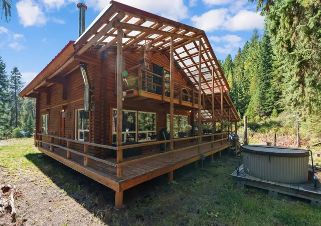 Photo 4 of Single family home for sale at 136 Brown Bear Ln, De Borgia, MT 59830 | MLS# 30078569 | Listing updated on 2026-09-25