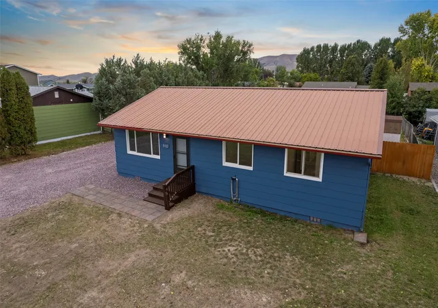 Photo 2 of Single family home for sale at 510 S Cherry St, Townsend, MT 59644 | MLS# 30078964 | Listing updated on 2026-10-04