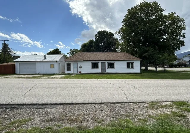Photo 3 of Single family home for sale at 512 N 7th Street, Hamilton, MT 59840 | MLS# 30079003 | Listing updated on 2026-10-10