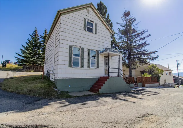 Photo 47 of Single family home for sale at 1608 1st Street, Butte, MT 59701 | MLS# 30079001 | Listing updated on 2026-10-08