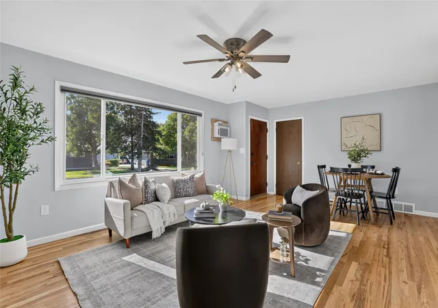 Photo 2 of Single family home for sale at 917 Ave B Nw, Great Falls, MT 59404 | MLS# 30079009 | Listing updated on 2026-09-30
