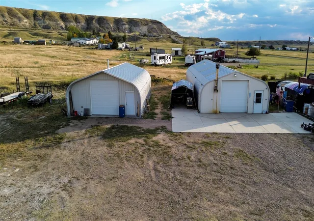 Photo 1 of Single family home for sale at 25 Teresa Ln, Great Falls, MT 59404 | MLS# 30079026 | Listing updated on 2026-10-08