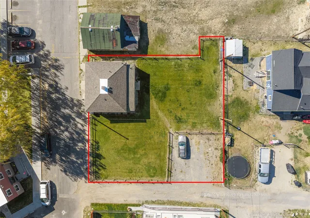 Photo 3 of Single family home for sale at 209 Curtis St, Butte, MT 59701 | MLS# 30078887 | Listing updated on 2026-09-28