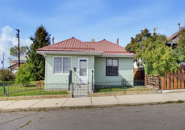 Photo 1 of Single family home for sale at 713 Placer St, Butte, MT 59701 | MLS# 30079055 | Listing updated on 2026-10-07