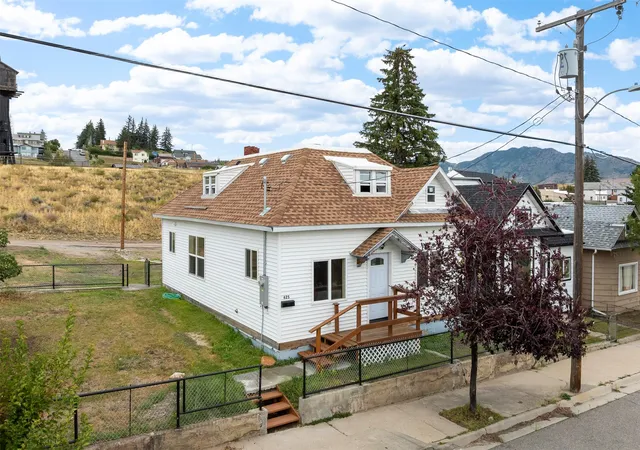 Photo 1 of Single family home for sale at 625 W Iron St, Butte, MT 59701 | MLS# 30077918 | Listing updated on 2026-09-28