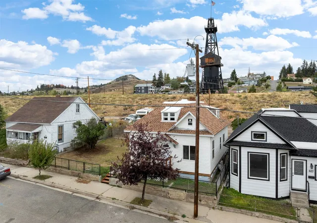 Photo 2 of Single family home for sale at 625 W Iron St, Butte, MT 59701 | MLS# 30077918 | Listing updated on 2026-09-28