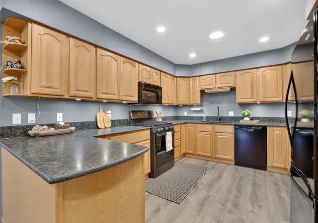 Photo 4 of Single family home for sale at 413 33rd Avenue NE, Great Falls, MT 59404 | MLS# 30079096 | Listing updated on 2026-10-04