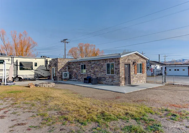 Photo 3 of Single family home for sale at 416 Kentucky St, Deer Lodge, MT 59722 | MLS# 30079102 | Listing updated on 2026-10-08
