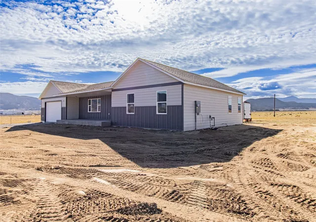 Photo 2 of Single family home for sale at 1468 Mahalo Ln, Butte, MT 59701 | MLS# 30079165 | Listing updated on 2026-10-09